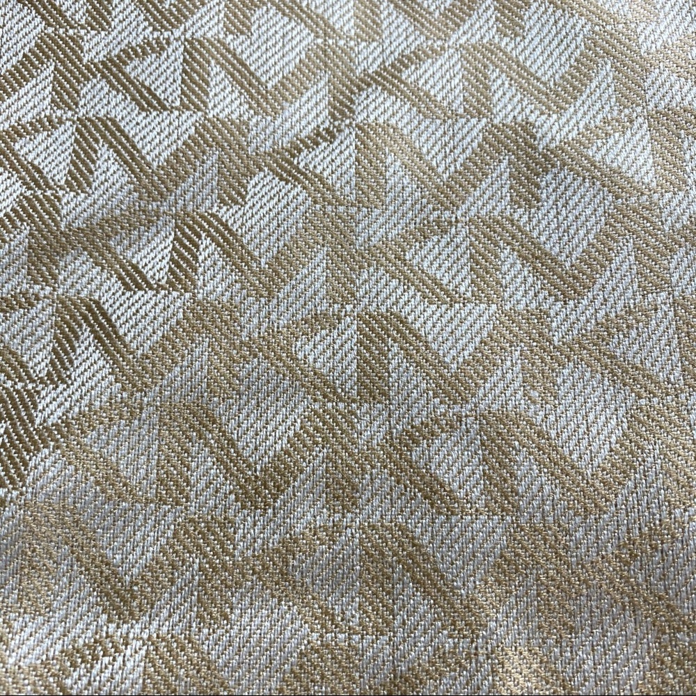 Cream Michael Kors scarf EUC